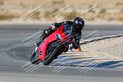 media/Jan-09-2022-SoCal Trackdays (Sun) [[2b1fec8404]]/Turn 11 (935am)/